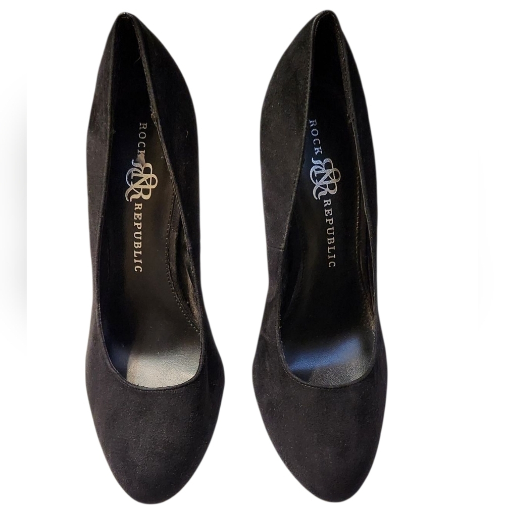 Rock & Republic Black Size 10 Med High Heel Round Toe Shoe